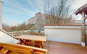Sag Apartment Close To The Castle Free Parking